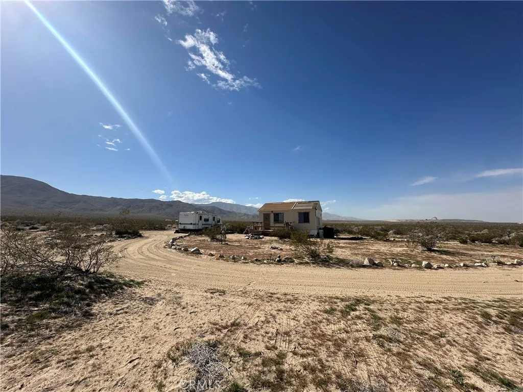 777 Walker Road, Johnson Valley, CA, 92285