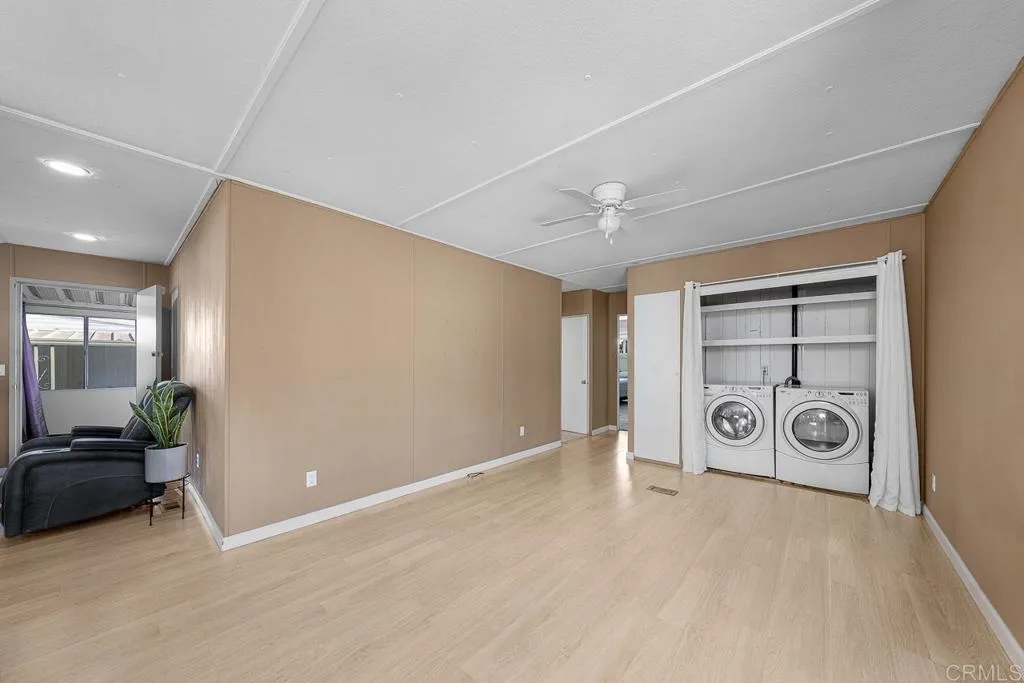 https://cdn.realtyfeed.com/cdn/127/306640387/74f9232de1f68e52f6e84825c8846554.webp