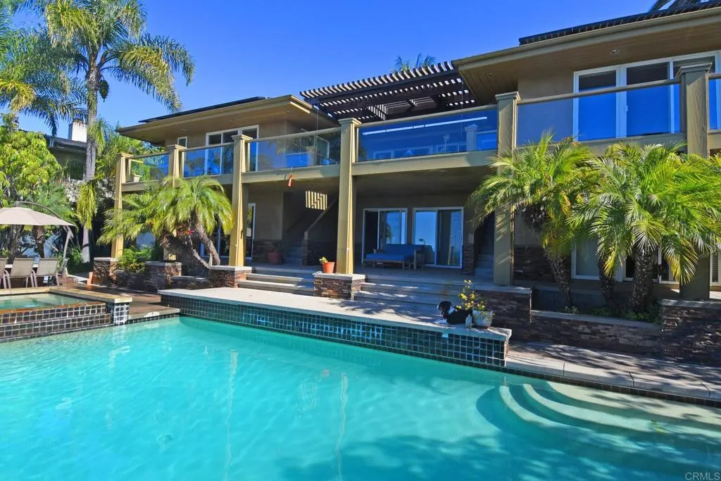https://cdn.realtyfeed.com/cdn/127/306640449/200fee06e3afd081df6e69727dc9a36c.webp
