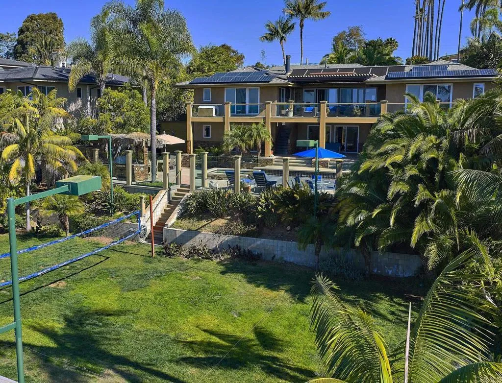 https://cdn.realtyfeed.com/cdn/127/306640449/7e741897b525f2dec67881cce4cac6c6.webp