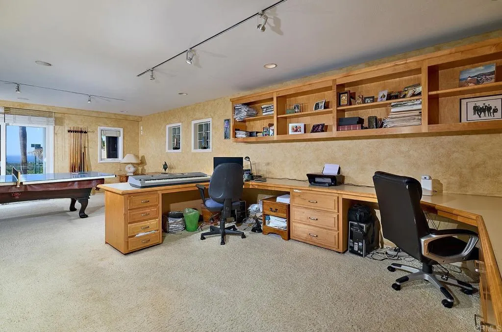https://cdn.realtyfeed.com/cdn/127/306640449/c6bee78edbf3fa73cf04455603841c0e.webp