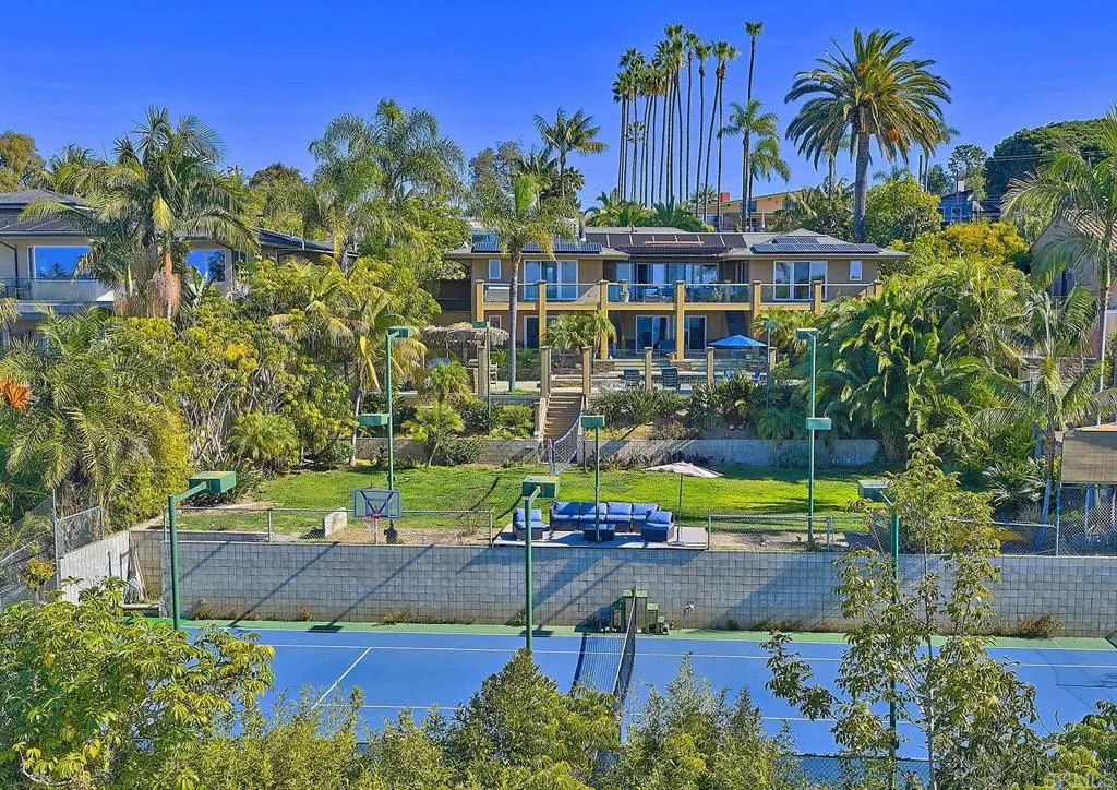 https://cdn.realtyfeed.com/cdn/127/306640449/e44f75b9feb67a09a3cc4cf5820d1d58.webp