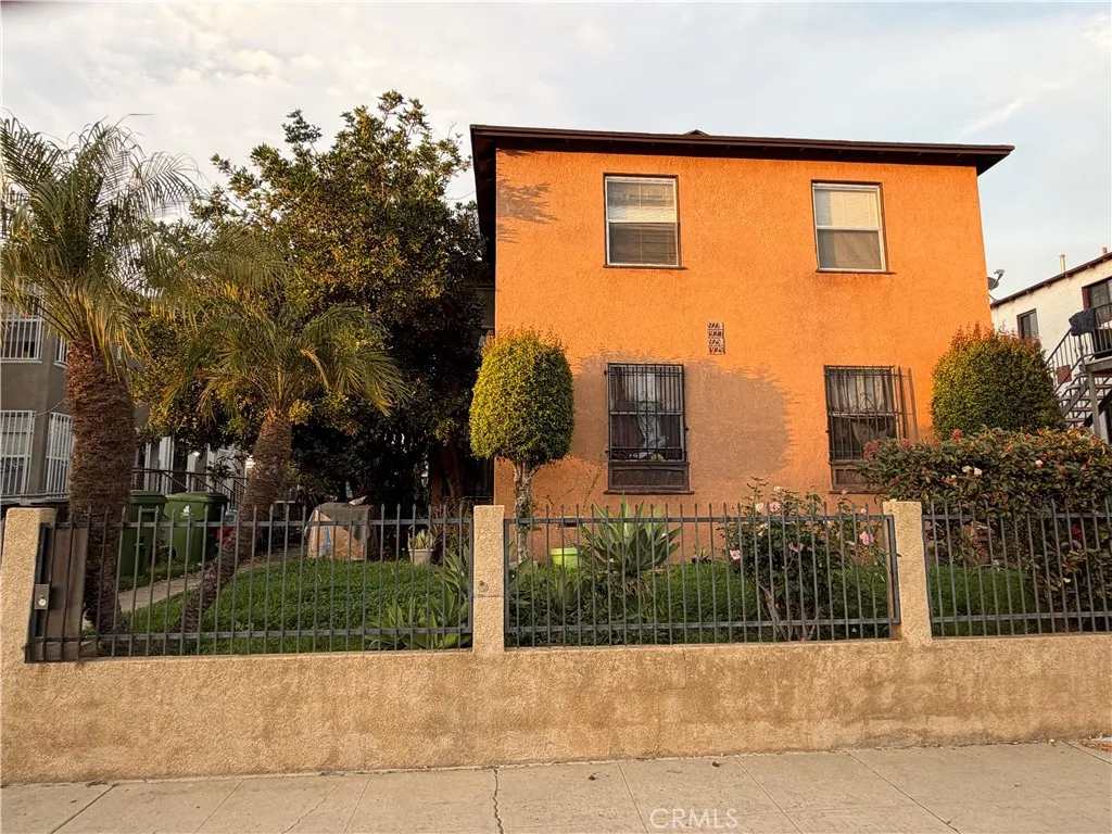 242 E 84 TH, Los Angeles, CA, 90003