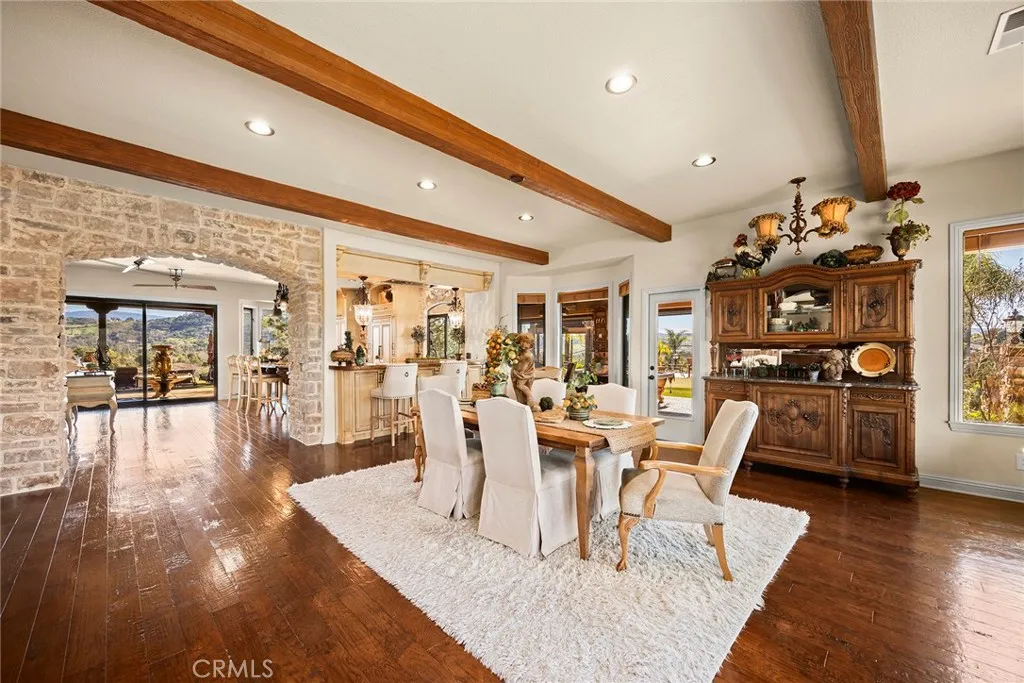 https://cdn.realtyfeed.com/cdn/127/306640538/a6122bfbd527247ba1f32476b7029bfd.webp