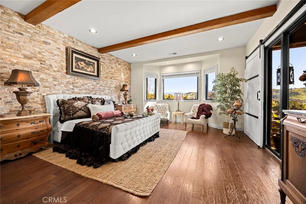 https://cdn.realtyfeed.com/cdn/127/306640538/d86453ca2a9b9d1b6aebb17039144fb5.webp