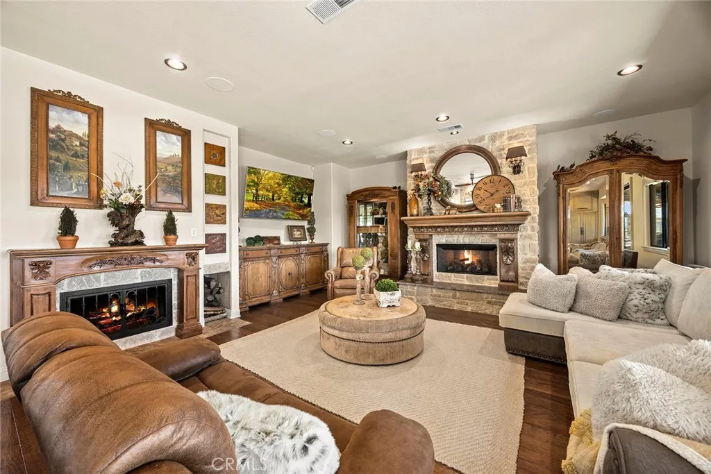 https://cdn.realtyfeed.com/cdn/127/306640538/ff421e08667642687f48606b5a3aae9b.webp