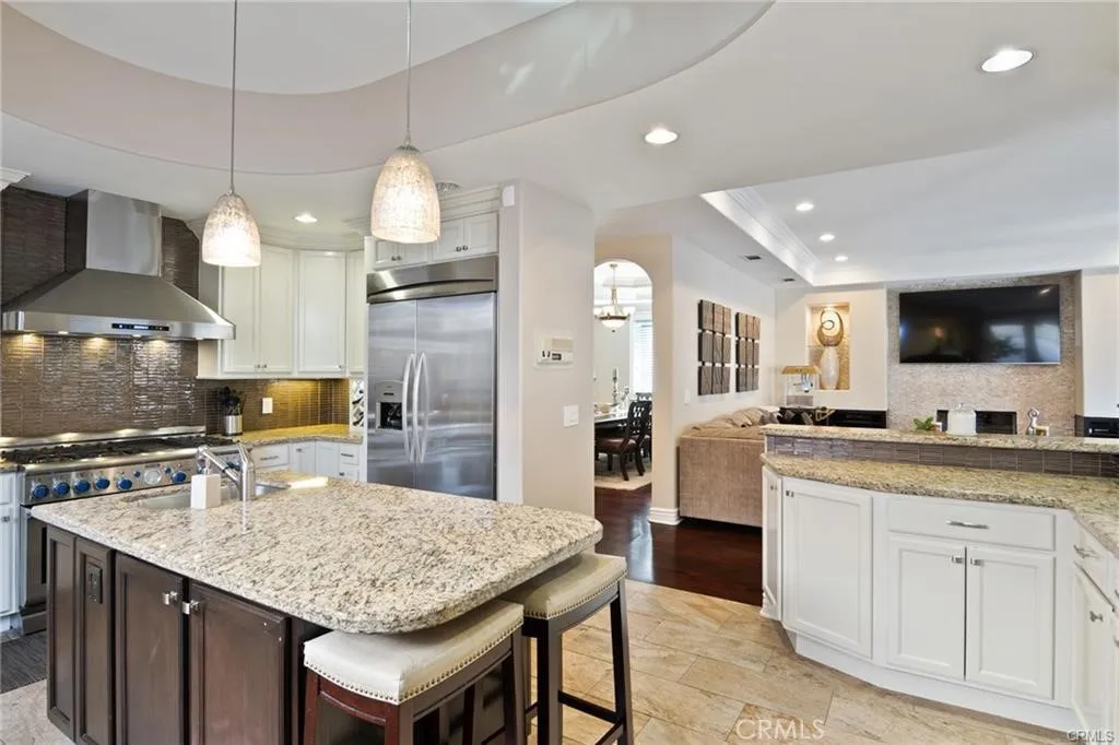 15102 Greenleaf Street, Sherman Oaks, CA, 91403