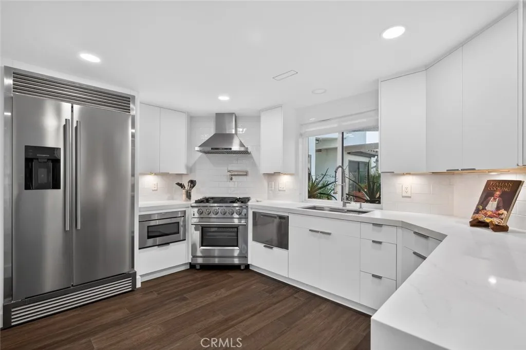 491 Morning Canyon Unit 3, Corona del Mar, CA 92625