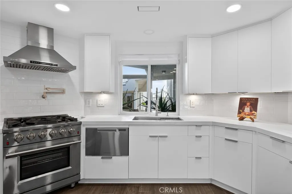 491 Morning Canyon Unit 3, Corona del Mar, CA 92625 - Photo 5 of 24, Corona Del Mar, CA