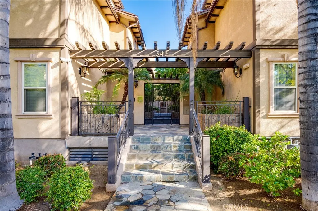 345 W Loraine Street Unit 3, Glendale, CA 91202 - Photo 2 of 32, Glendale, CA