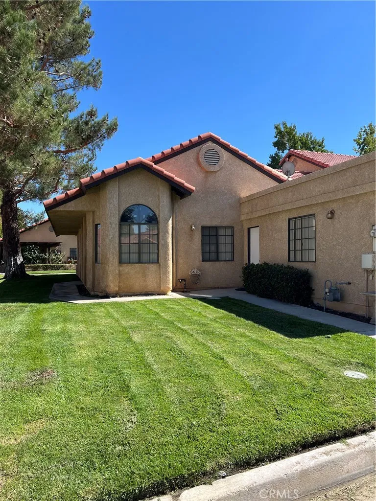 Apple Valley, CA 92308