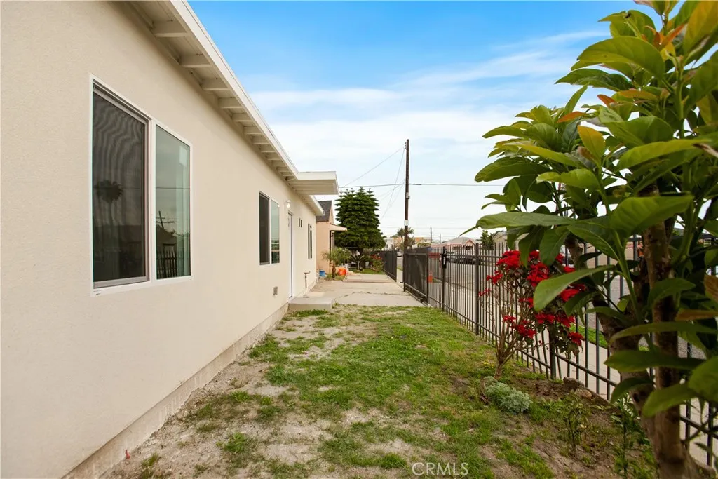 807 N N Kemp, Compton, CA 90220 - Photo 3 of 17, Compton, CA