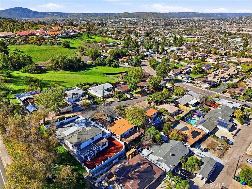 https://cdn.realtyfeed.com/cdn/127/306640639/4ff3aaf9519be5e8ebb5283844ba5bc8.webp
