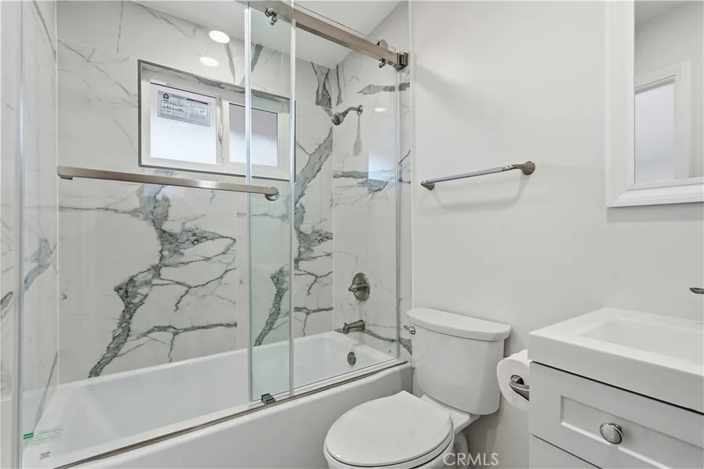 https://cdn.realtyfeed.com/cdn/127/306640639/54ca8a497a14f7bc4474201e69a26bef.webp