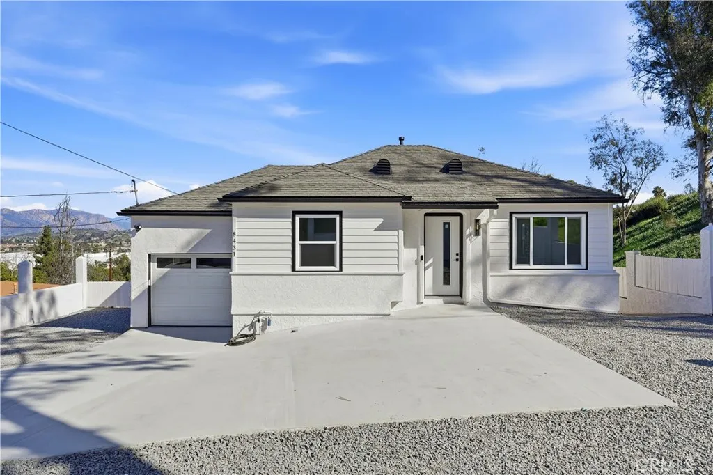 https://cdn.realtyfeed.com/cdn/127/306640639/acd9d9e024b7e213e27d320b3a1f6924.webp
