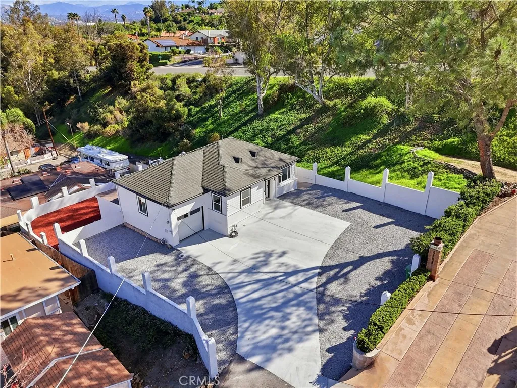 https://cdn.realtyfeed.com/cdn/127/306640639/f62115a7edf03afa4ba9a7007ac06d75.webp
