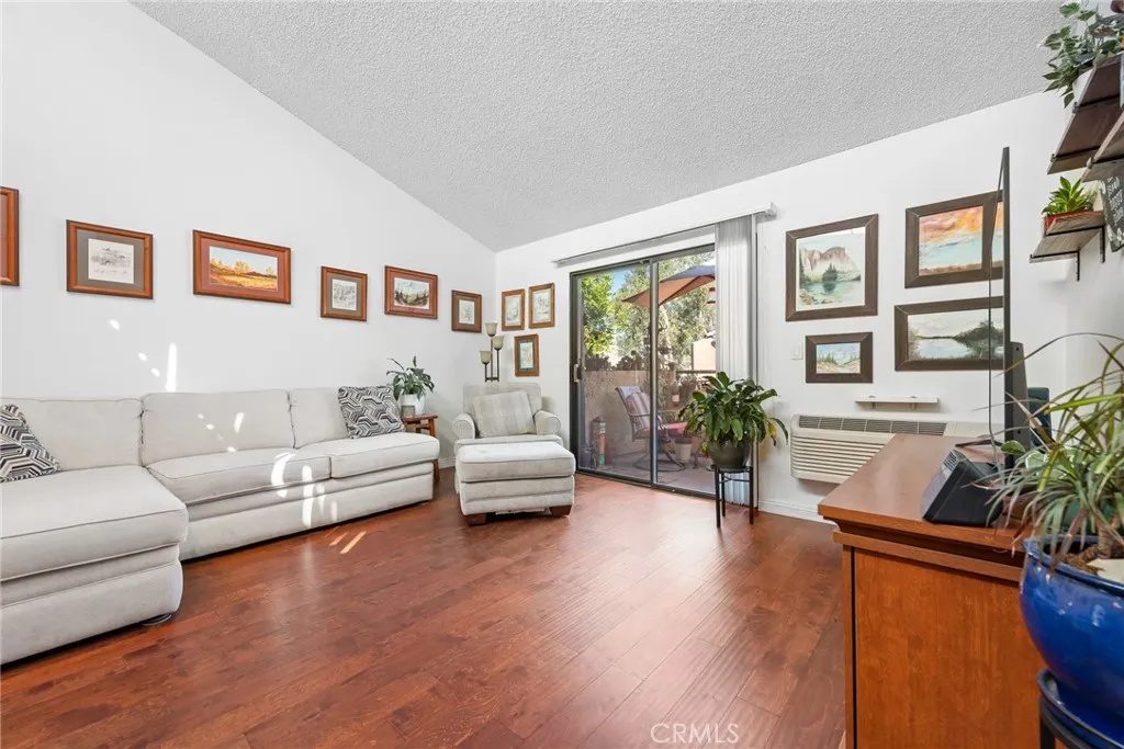 4760 Lakeview Avenue, Yorba Linda, CA 92886 - Photo 4 of 48, Yorba Linda, CA