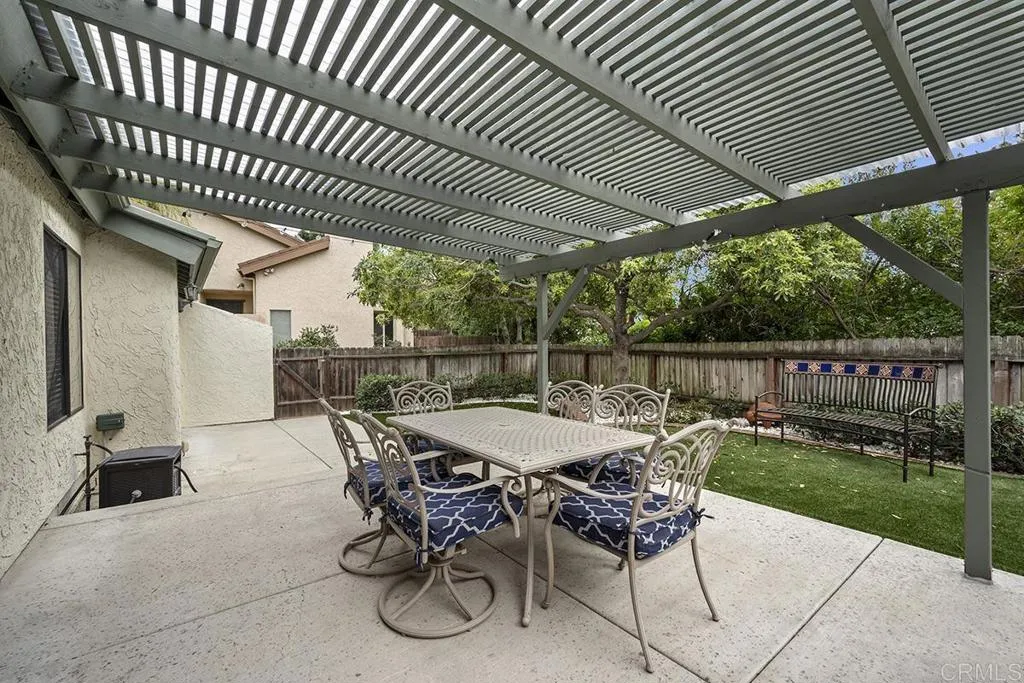 https://cdn.realtyfeed.com/cdn/127/306640722/1e140e6a8837c9283a841c4b22fe3fdb.webp