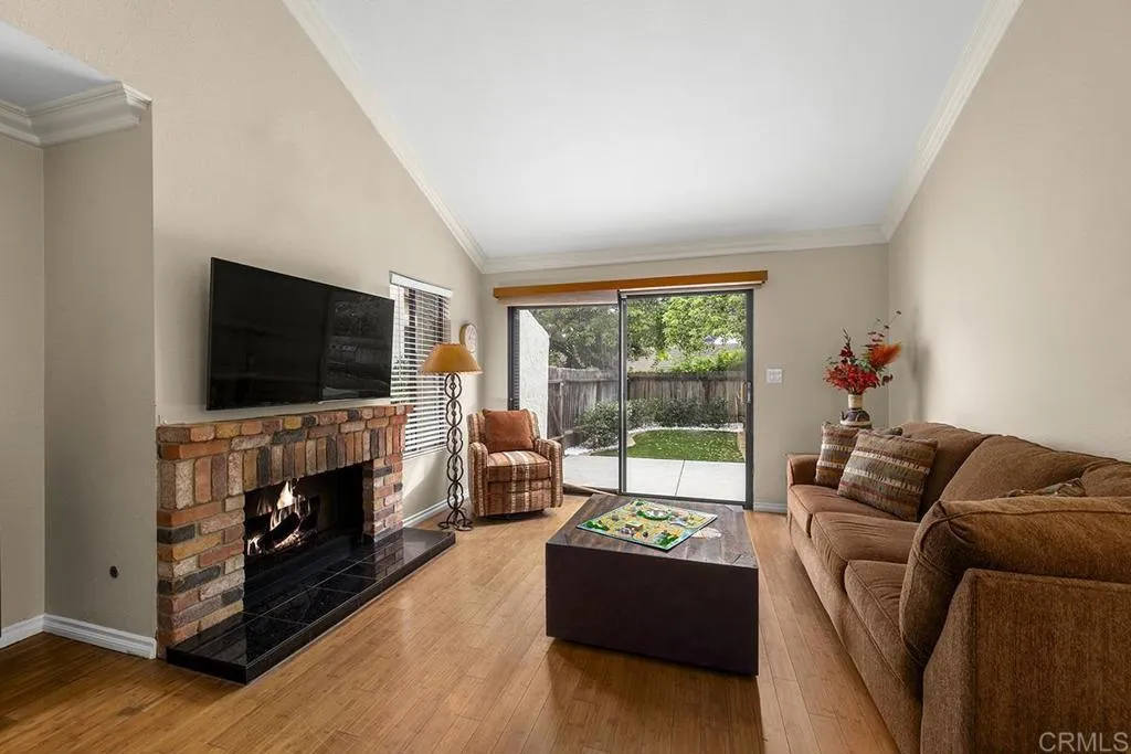 https://cdn.realtyfeed.com/cdn/127/306640722/43a5cd383f6f2f9345eb6b49942ffa95.webp