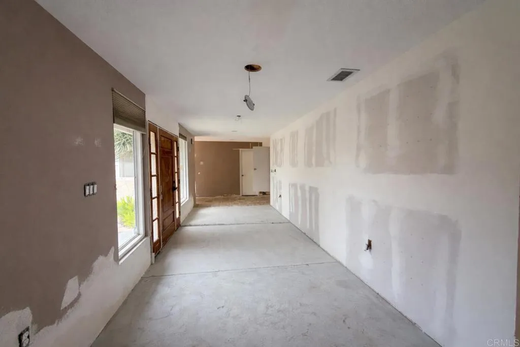 https://cdn.realtyfeed.com/cdn/127/306640749/fa82d976796a0745c2b878631c565a63.webp