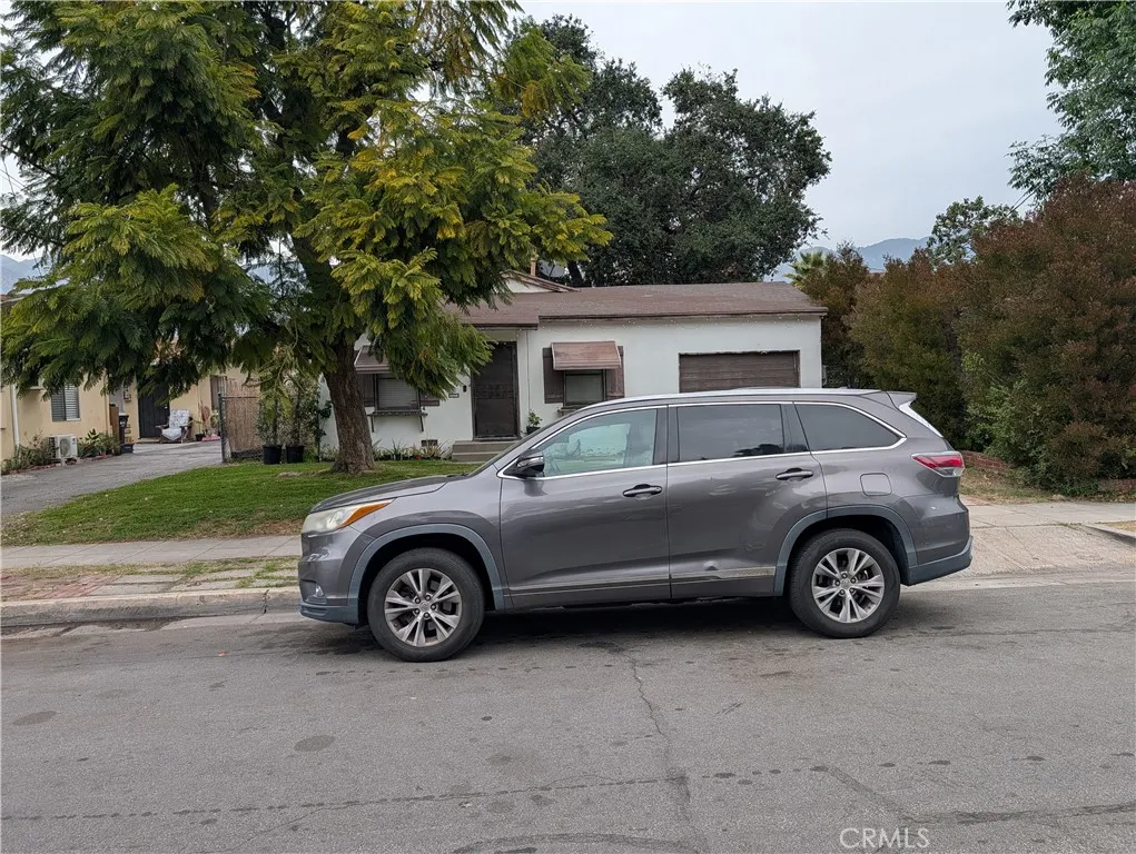 855 W Walnut, Monrovia, CA 91016 - Photo 2 of 2, Monrovia, CA
