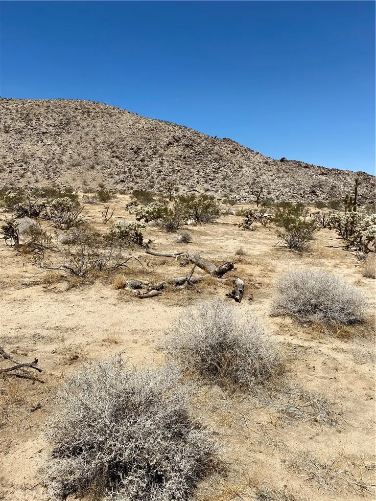 5814 Sunburst, Joshua Tree, CA, 92252
