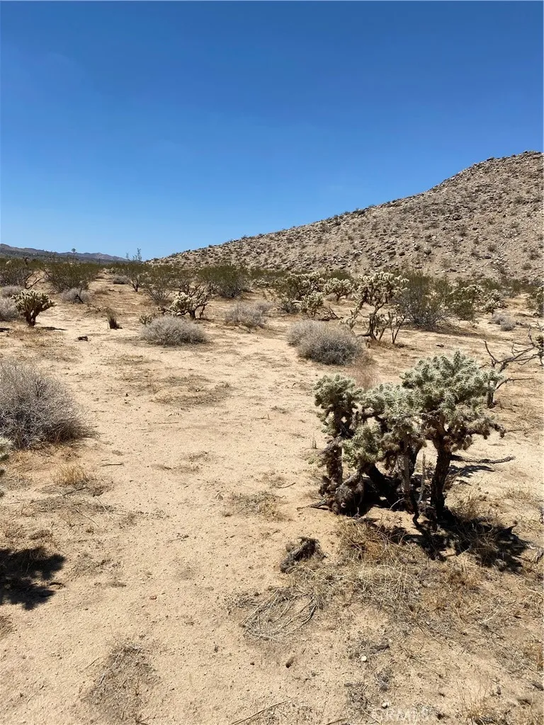 5814 Sunburst, Joshua Tree, CA, 92252