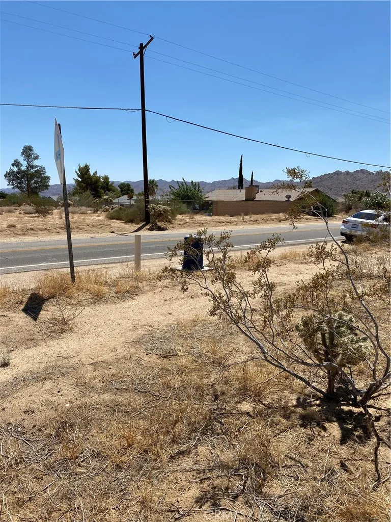 5814 Sunburst, Joshua Tree, CA, 92252