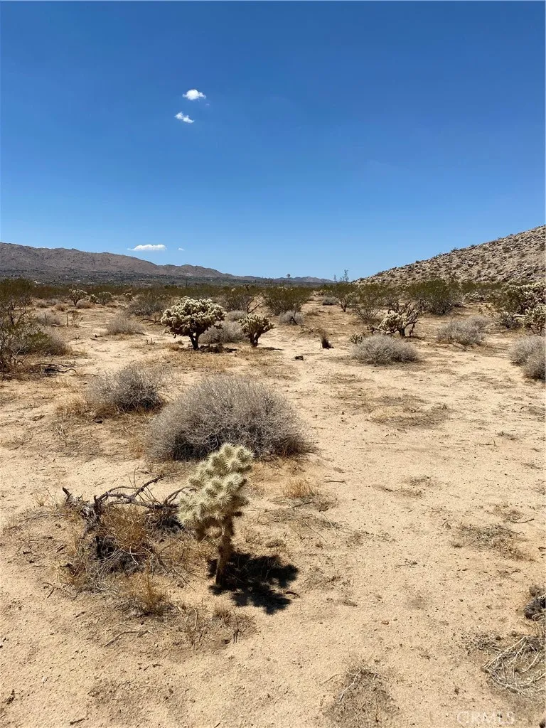 5814 Sunburst, Joshua Tree, CA, 92252