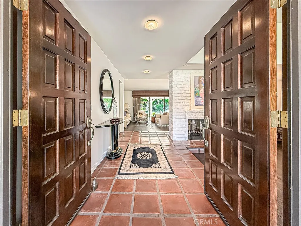 933 Ranch House Road, Westlake Village, CA 91361 - Photo 5 of 44, Westlake Village, CA