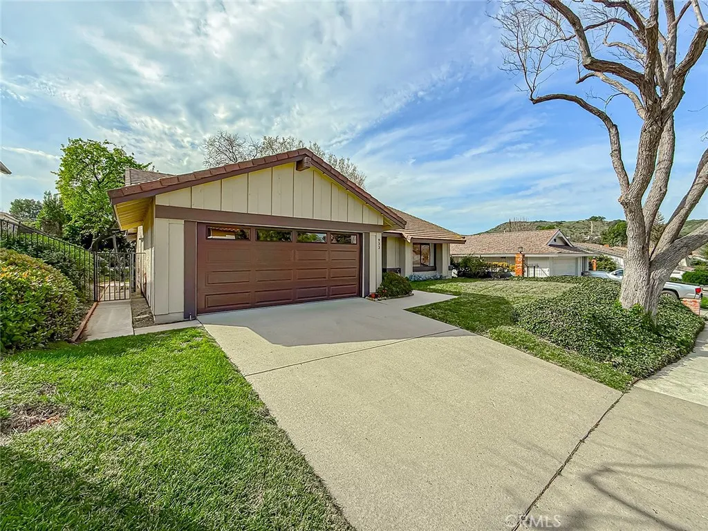 933 Ranch House Road, Westlake Village, CA 91361 - Photo 2 of 44, Westlake Village, CA