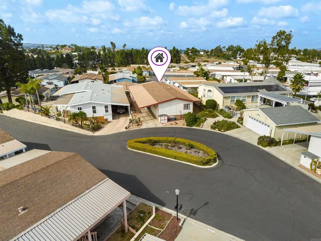 https://cdn.realtyfeed.com/cdn/127/306640929/37da553621aca9982014253b80261fc8.webp