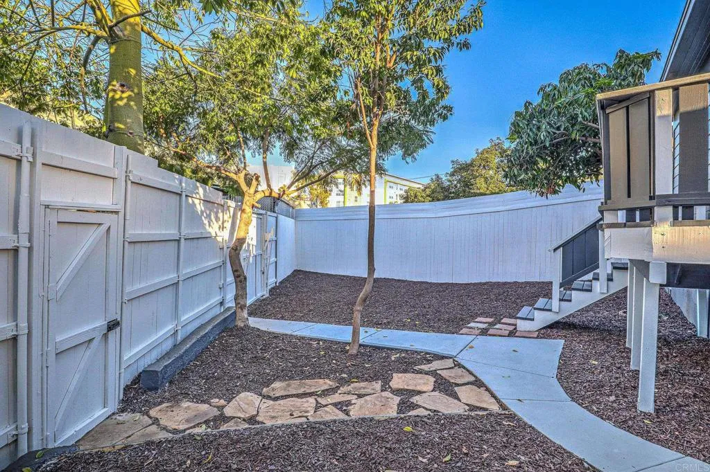 https://cdn.realtyfeed.com/cdn/127/306640943/69ad73399a5701294fbb17569f9f2ace.webp