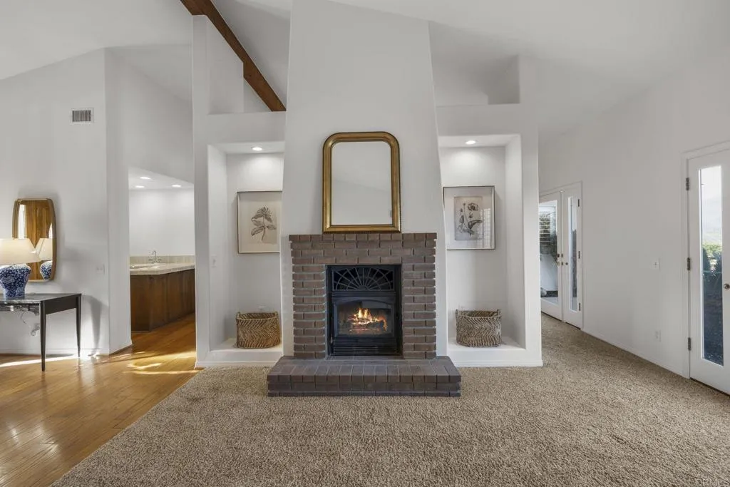 https://cdn.realtyfeed.com/cdn/127/306640962/68eb1ac9389fe962c64096cef4370be5.webp