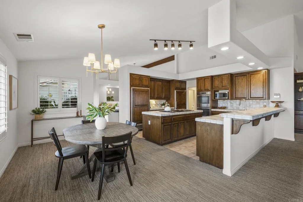 https://cdn.realtyfeed.com/cdn/127/306640962/da12eb26a0f4b18235eeb9461143427e.webp