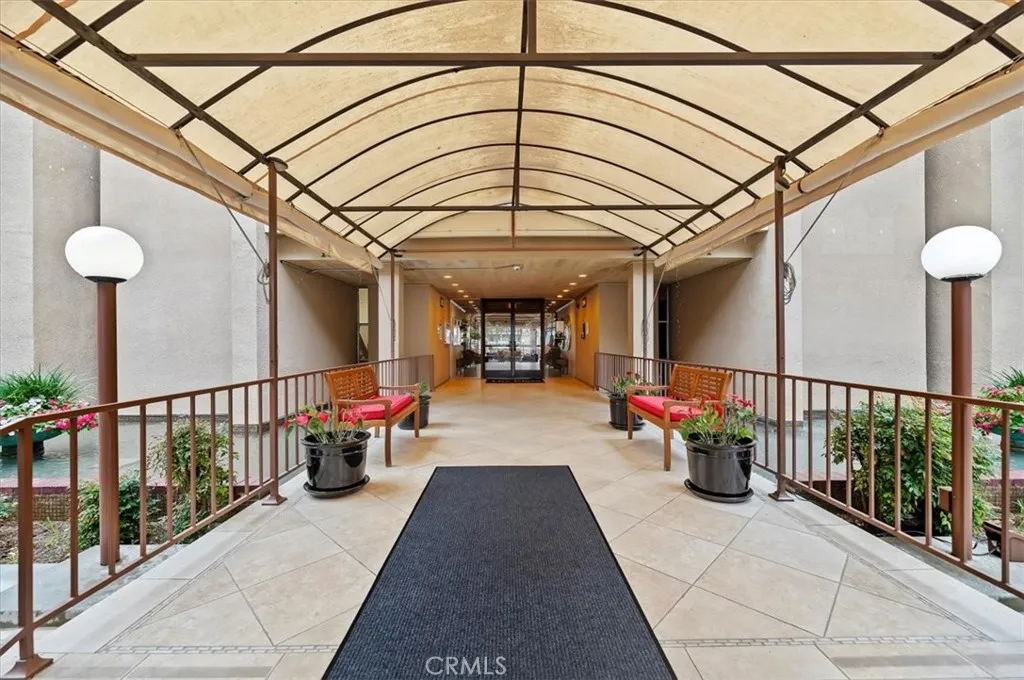 https://cdn.realtyfeed.com/cdn/127/306640971/89706f987e4a63847a0257ecf196162f.webp