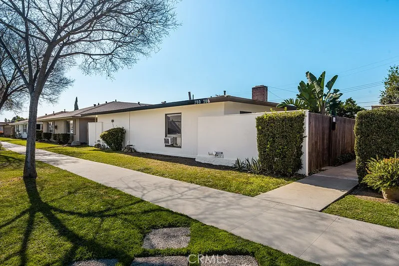 786 N Shattuck Pl, Orange, CA 92867 - Main photo, Orange, CA