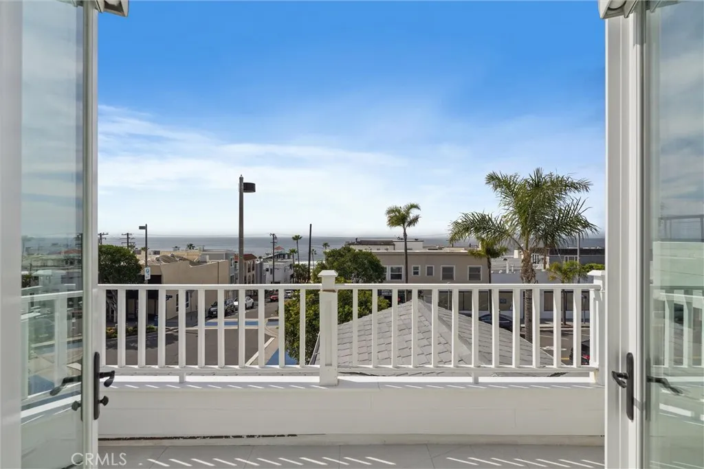 1200 Manhattan Avenue, Manhattan Beach, CA 90266 - Photo 2 of 33, Manhattan Beach, CA
