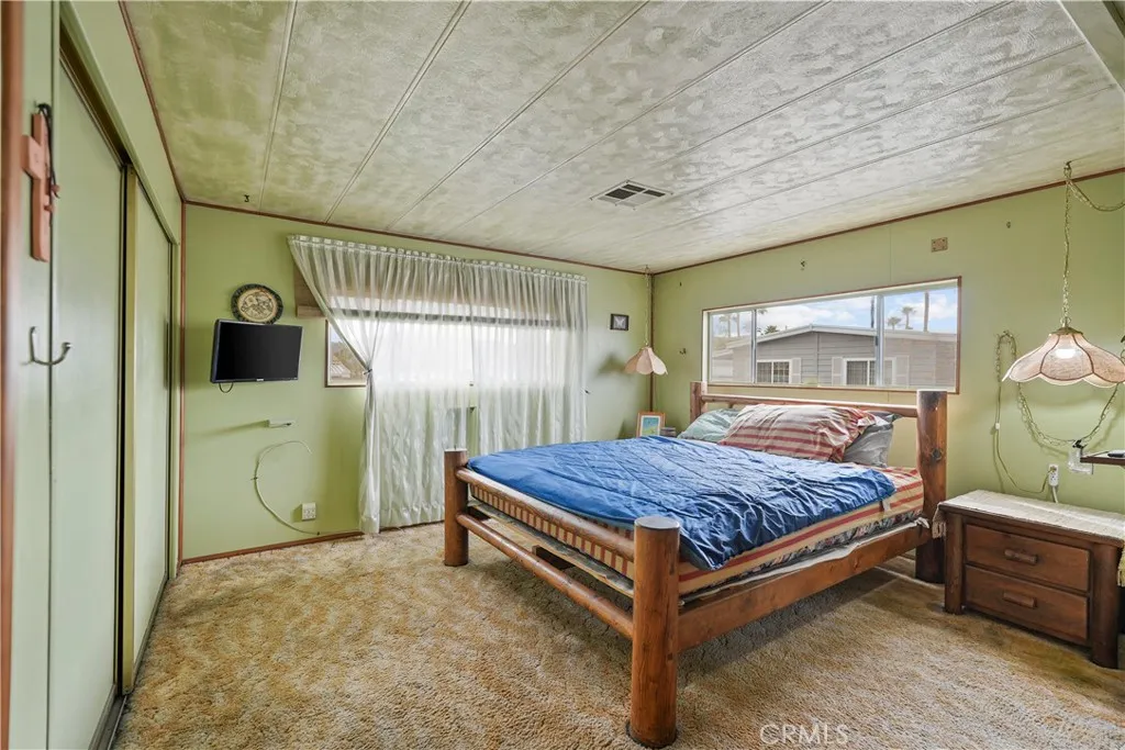 https://cdn.realtyfeed.com/cdn/127/306640997/25a9e668e8bce18a1cc015f0ad4d99bd.webp