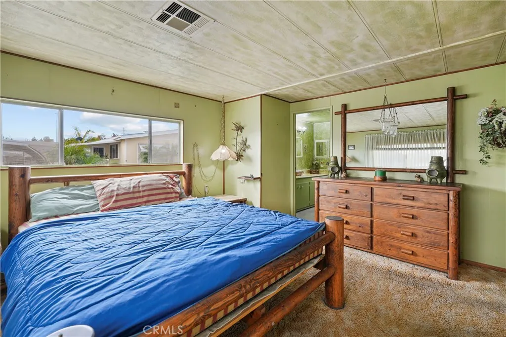 https://cdn.realtyfeed.com/cdn/127/306640997/80c4e594698f8d70bb904abfa889da16.webp