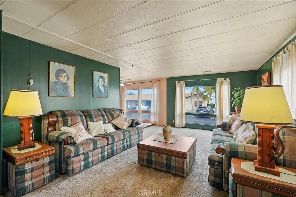 https://cdn.realtyfeed.com/cdn/127/306640997/849b723f0d6ad0f75108f2b77604ee0c.webp