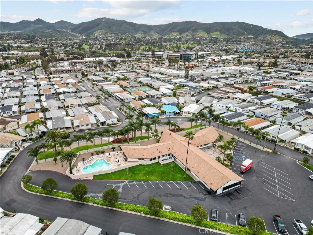 https://cdn.realtyfeed.com/cdn/127/306640997/86f68482288805f36f7b8d358aeb0014.webp