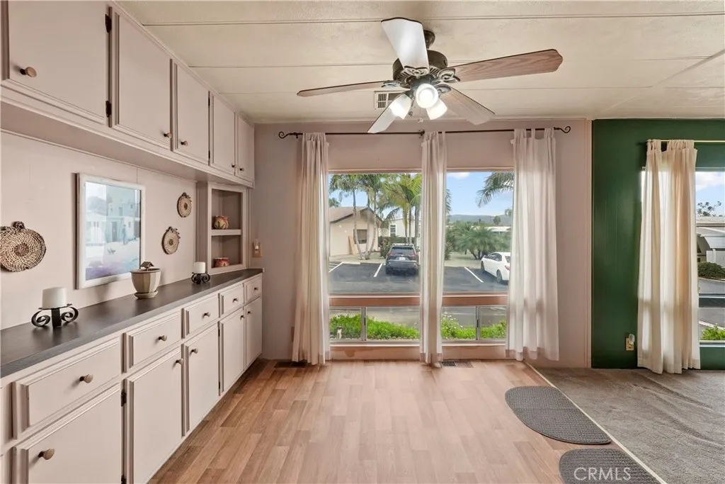 https://cdn.realtyfeed.com/cdn/127/306640997/90a69405a9ffde673933ea04b302d873.webp
