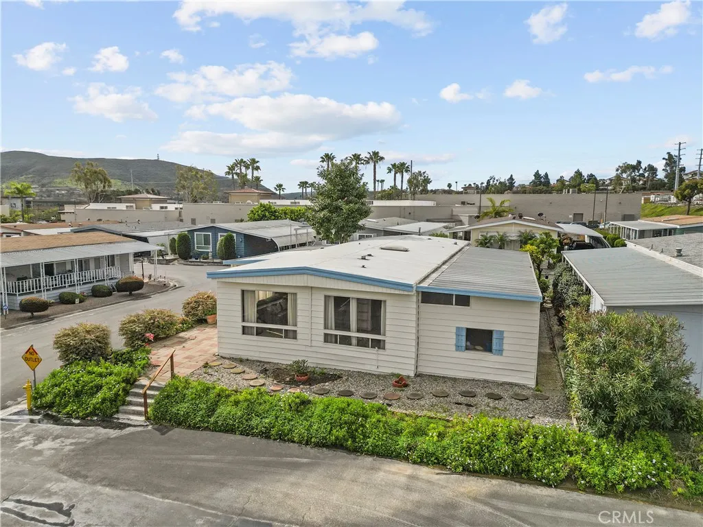 https://cdn.realtyfeed.com/cdn/127/306640997/a57c7fe44ed9d47b11e4958c7ab4140a.webp