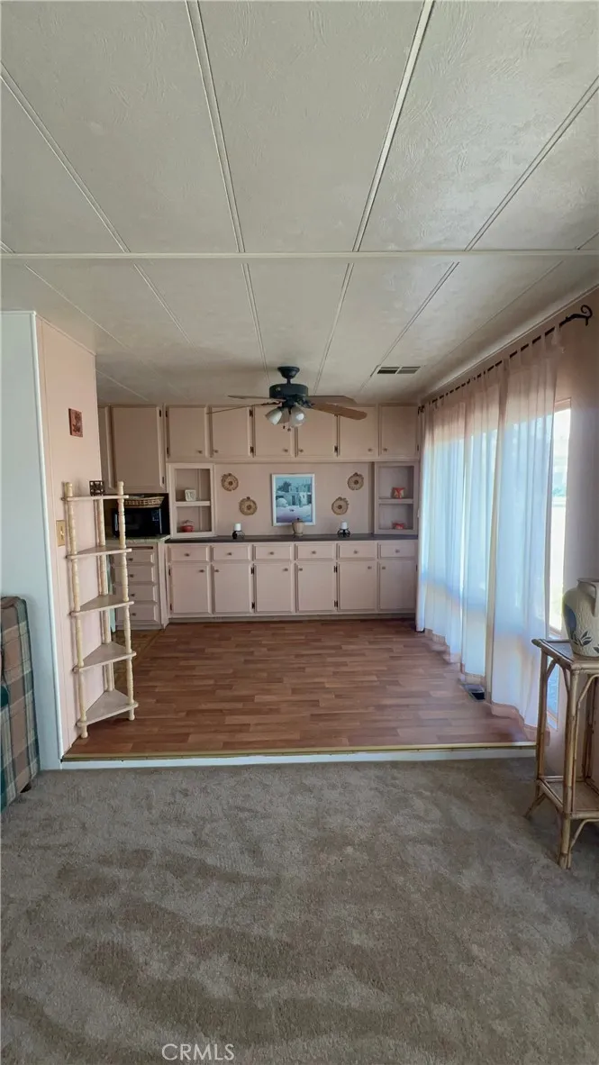https://cdn.realtyfeed.com/cdn/127/306640997/ea09dafb717070e5042699d1f340ac94.webp