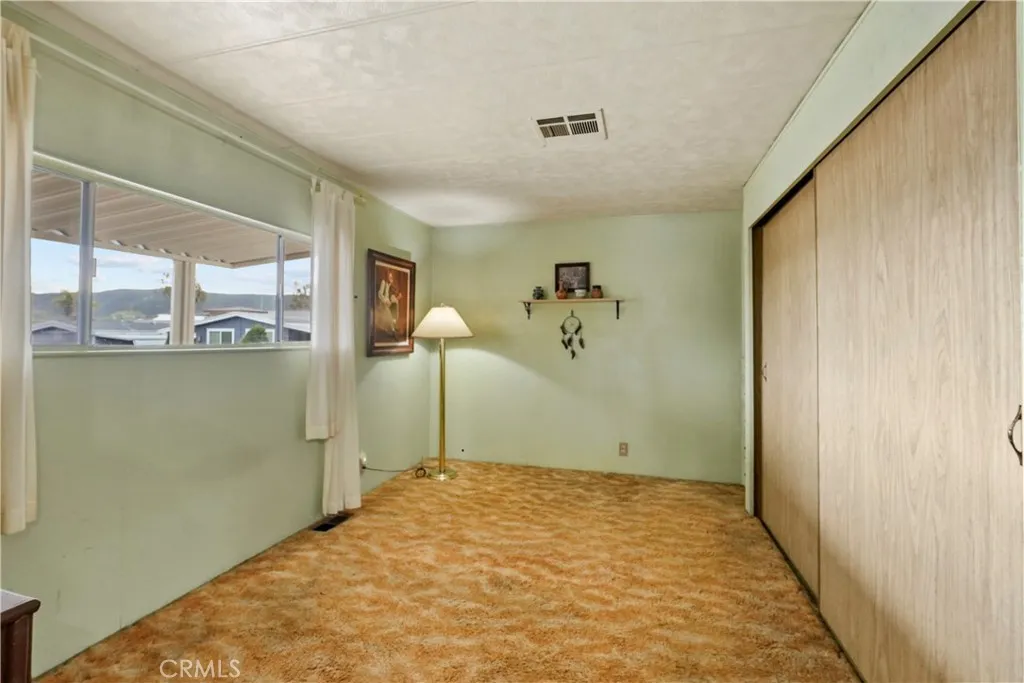 https://cdn.realtyfeed.com/cdn/127/306640997/fe8de366089a49b83bc46848f4628a99.webp