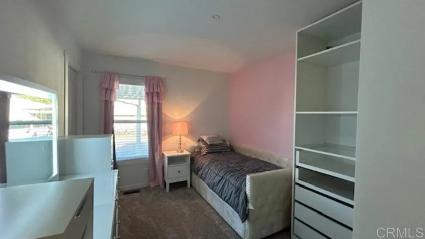 https://cdn.realtyfeed.com/cdn/127/306640998/c2215af6272a17cac7cad9f307508d51.webp