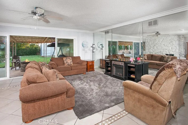 19128 Prairie Street, Northridge, CA 91324 - Photo 2 of 12, Northridge, CA