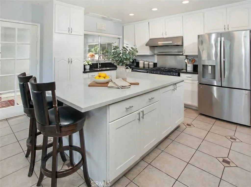 19128 Prairie Street, Northridge, CA 91324 - Photo 4 of 12, Northridge, CA