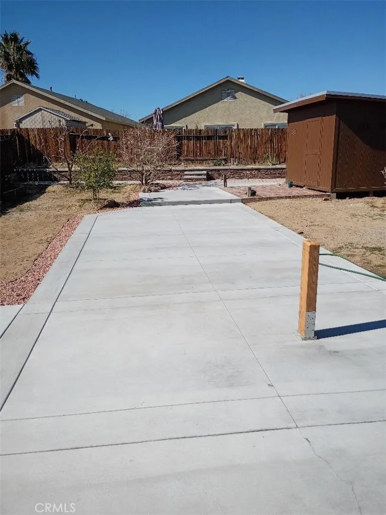 13348 Merry Oaks Street, Victorville, CA 92392 - Photo 4 of 6, Victorville, CA